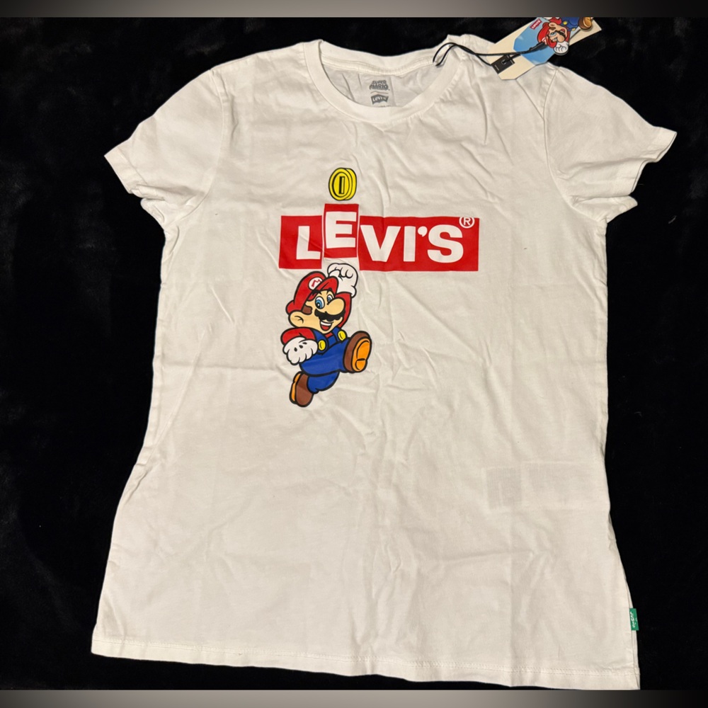 Levi's Kids White and Red Graphic Tee